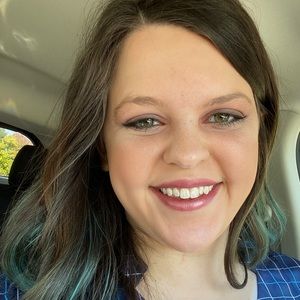 Meet your Posher, Jenny